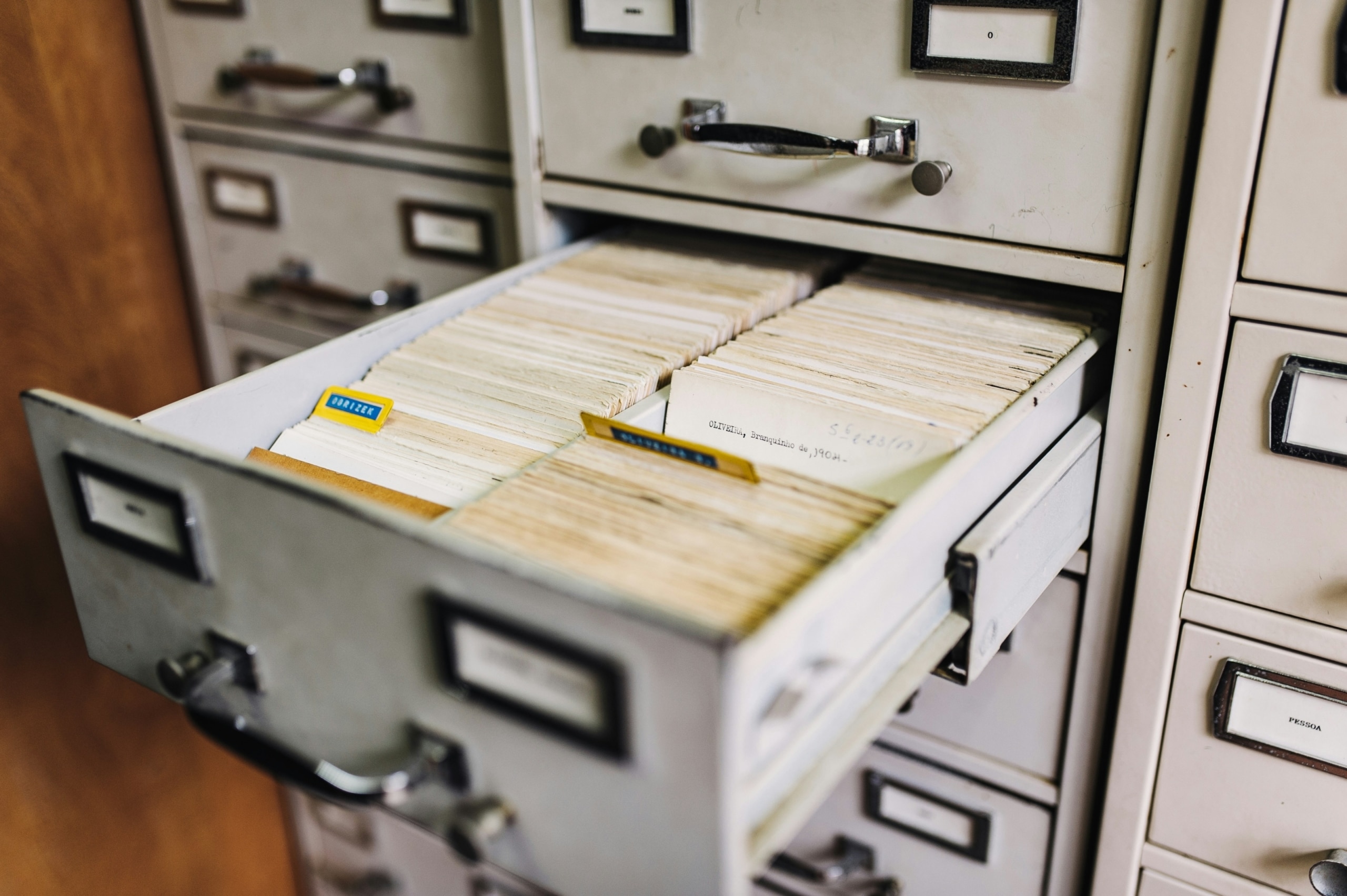 Documents d'archives rangés